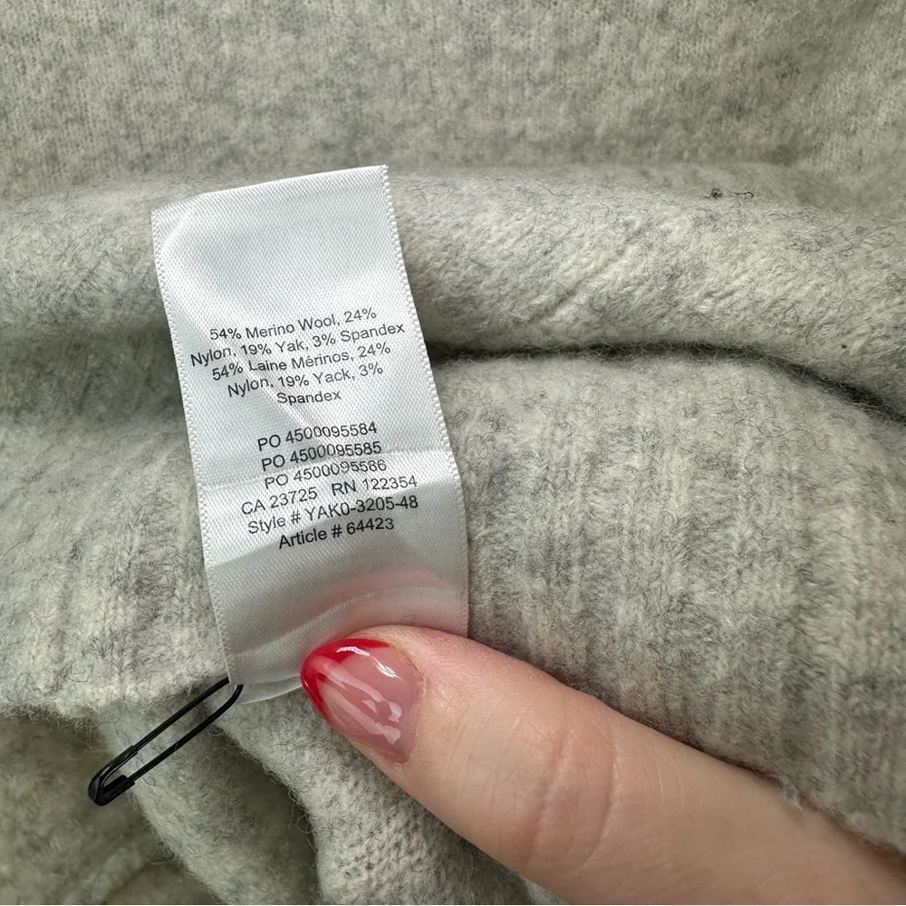 Aritzia The Group By Babaton Plutarch Sweater  Merino Yak Wool - Picture 9 of 9